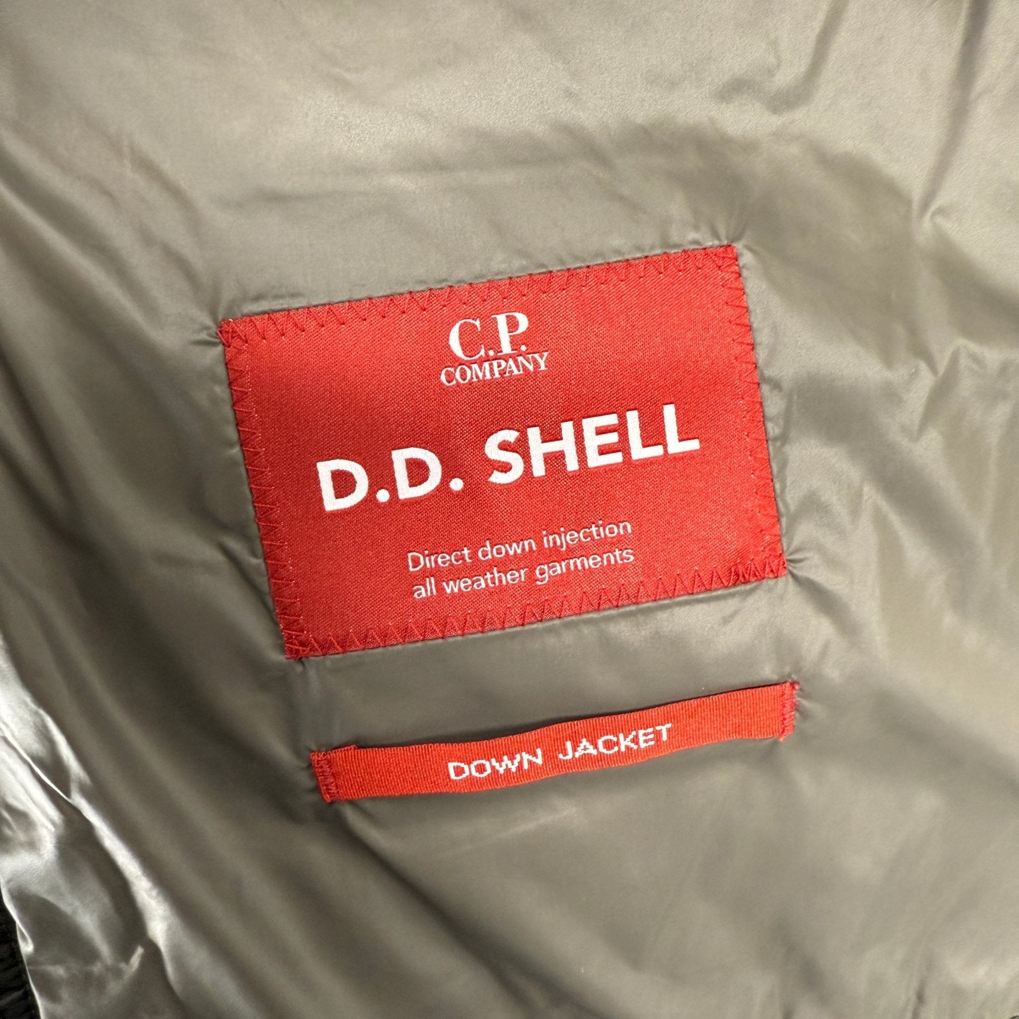 CP Company D.D. Shell Lightweight Lens Gilet Dark Green | Studio DOS