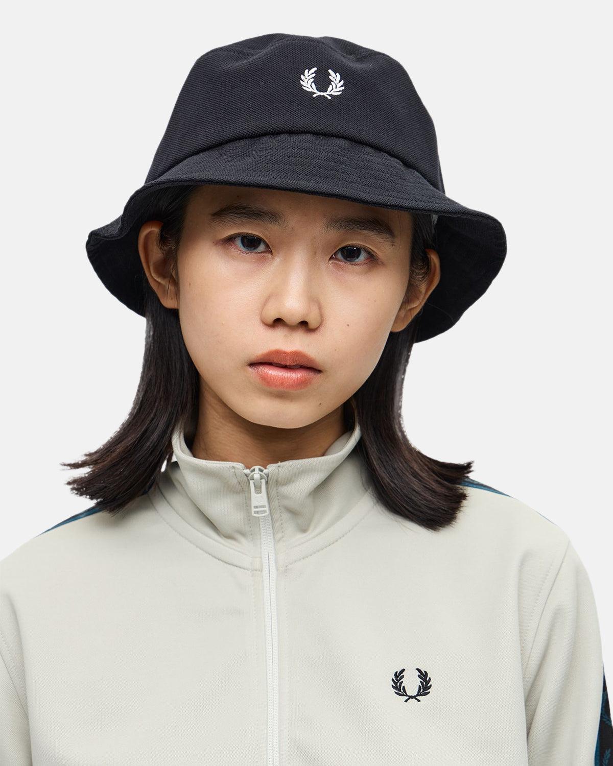 FRED PERRY CLASSIC PIQUE BUCKET HAT BLACK | Studio DOS