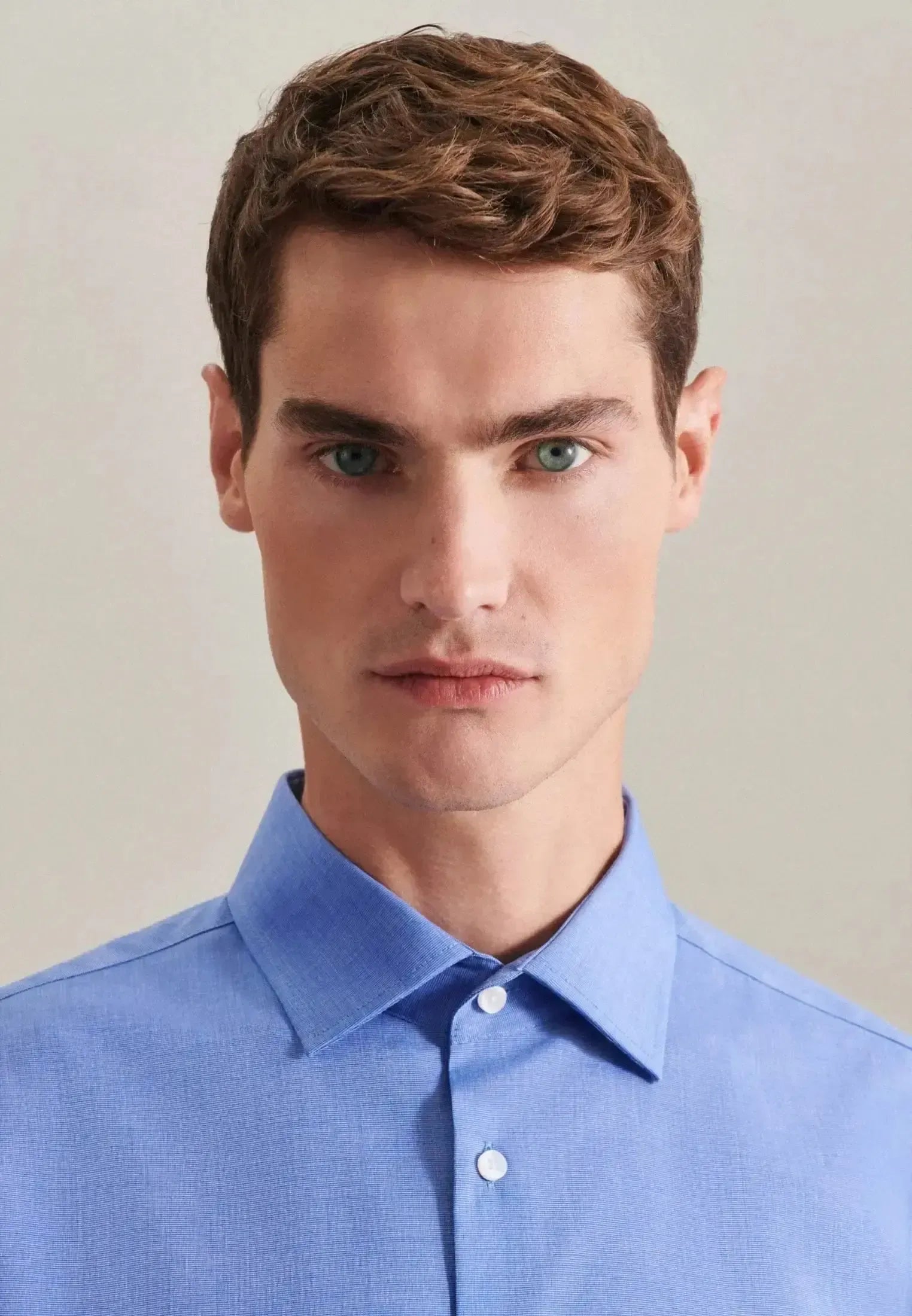 Seidensticker Mens Shaped Fit No Iron Kent Collar Business Shirt Mid Blue | Studio DOS