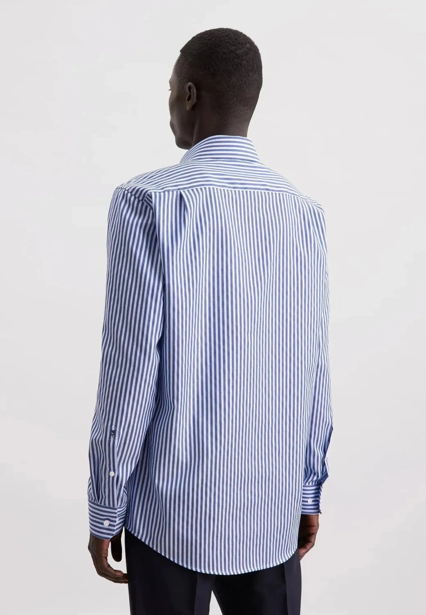 Seidensticker Regular Fit No Iron Spread Kent Structured Stripe Business Shirt Dark Blue | Studio DOS