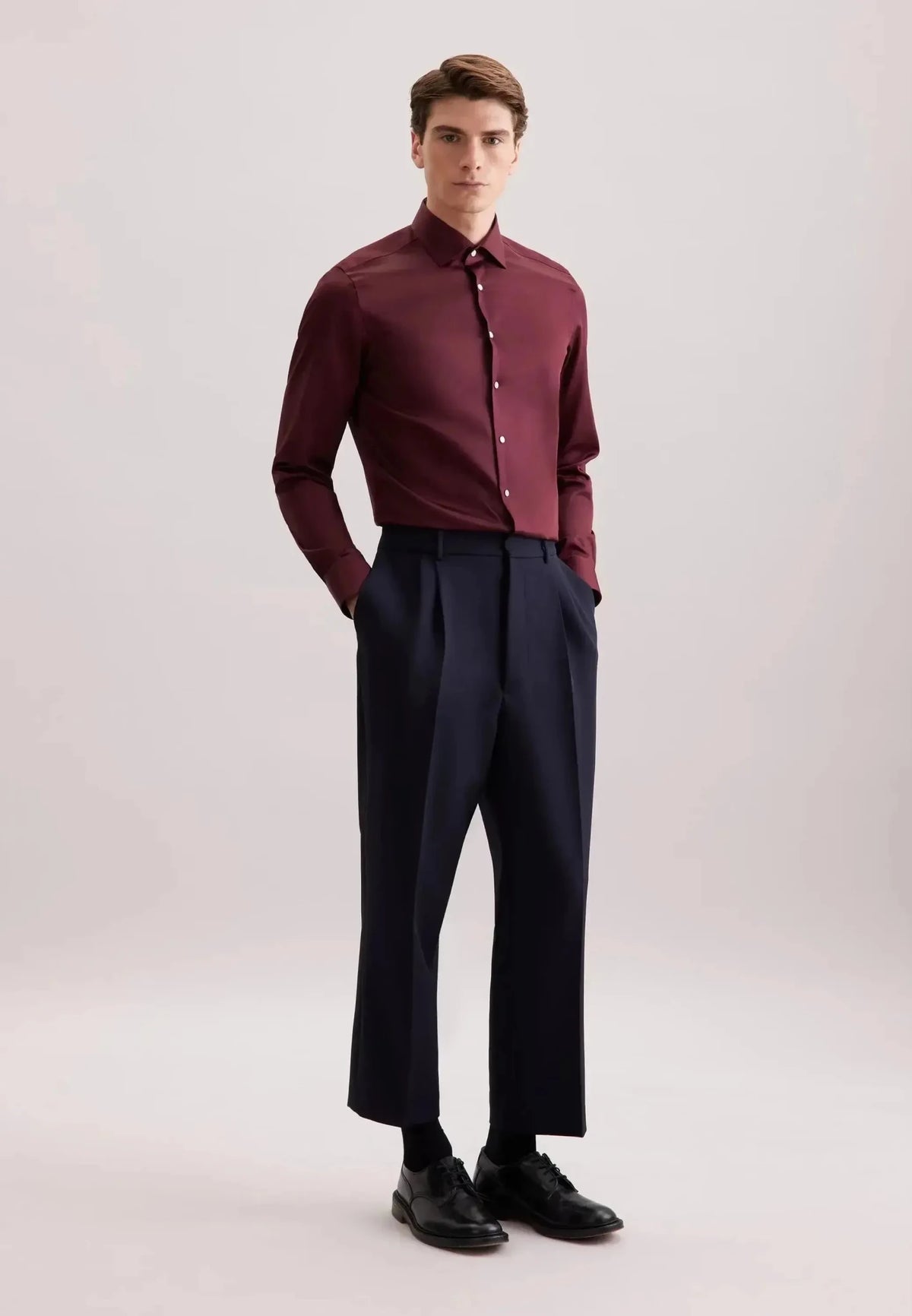 Seidensticker Shaped Fit Easy Iron New Kent Business Shirt Burgundy | Studio DOS