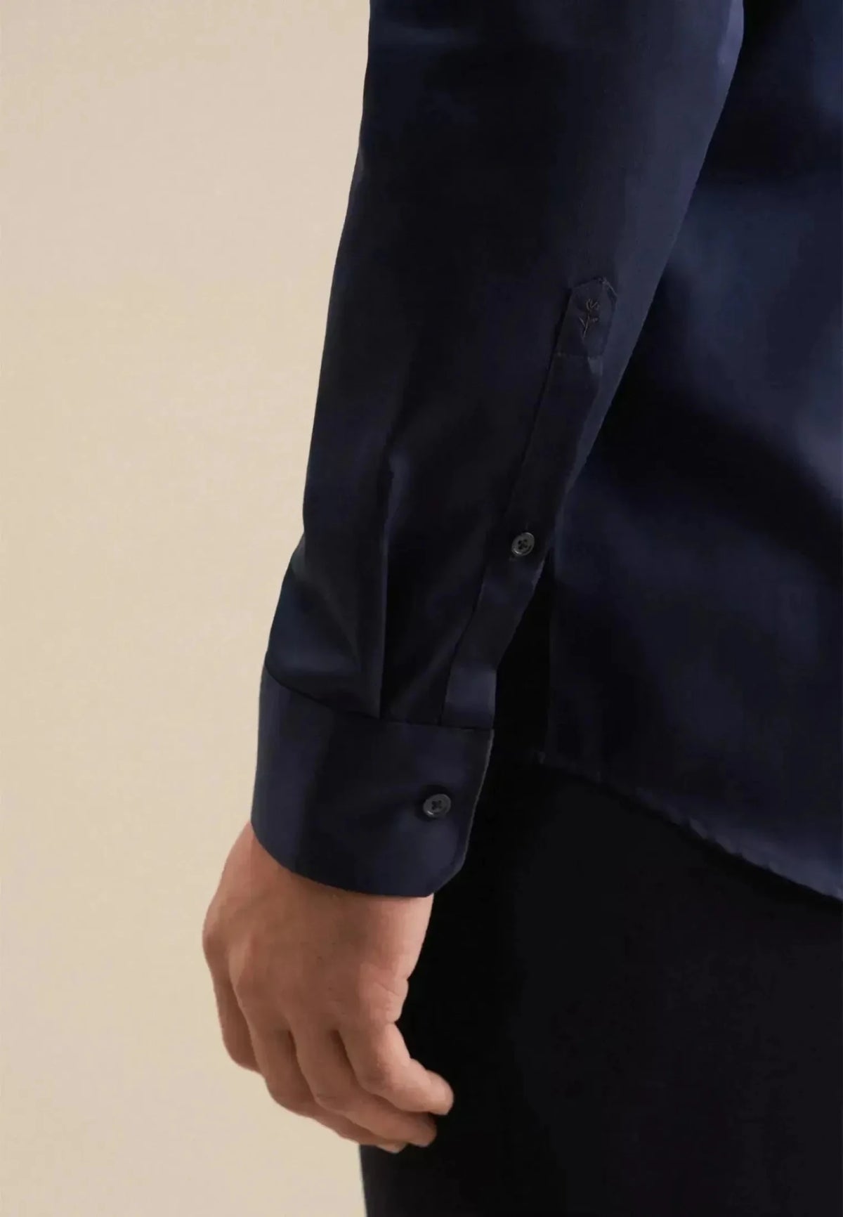 Seidensticker Shaped Fit Easy Iron New Kent Business Shirt Dark Blue | Studio DOS