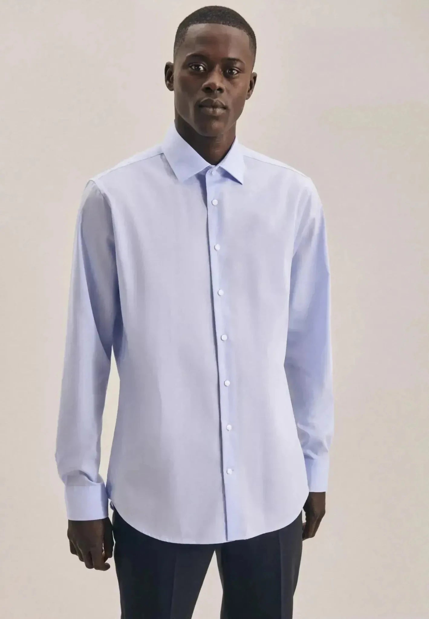 Seidensticker Shaped Fit No Iron Kent Collar Business Shirt Light Blue | Studio DOS