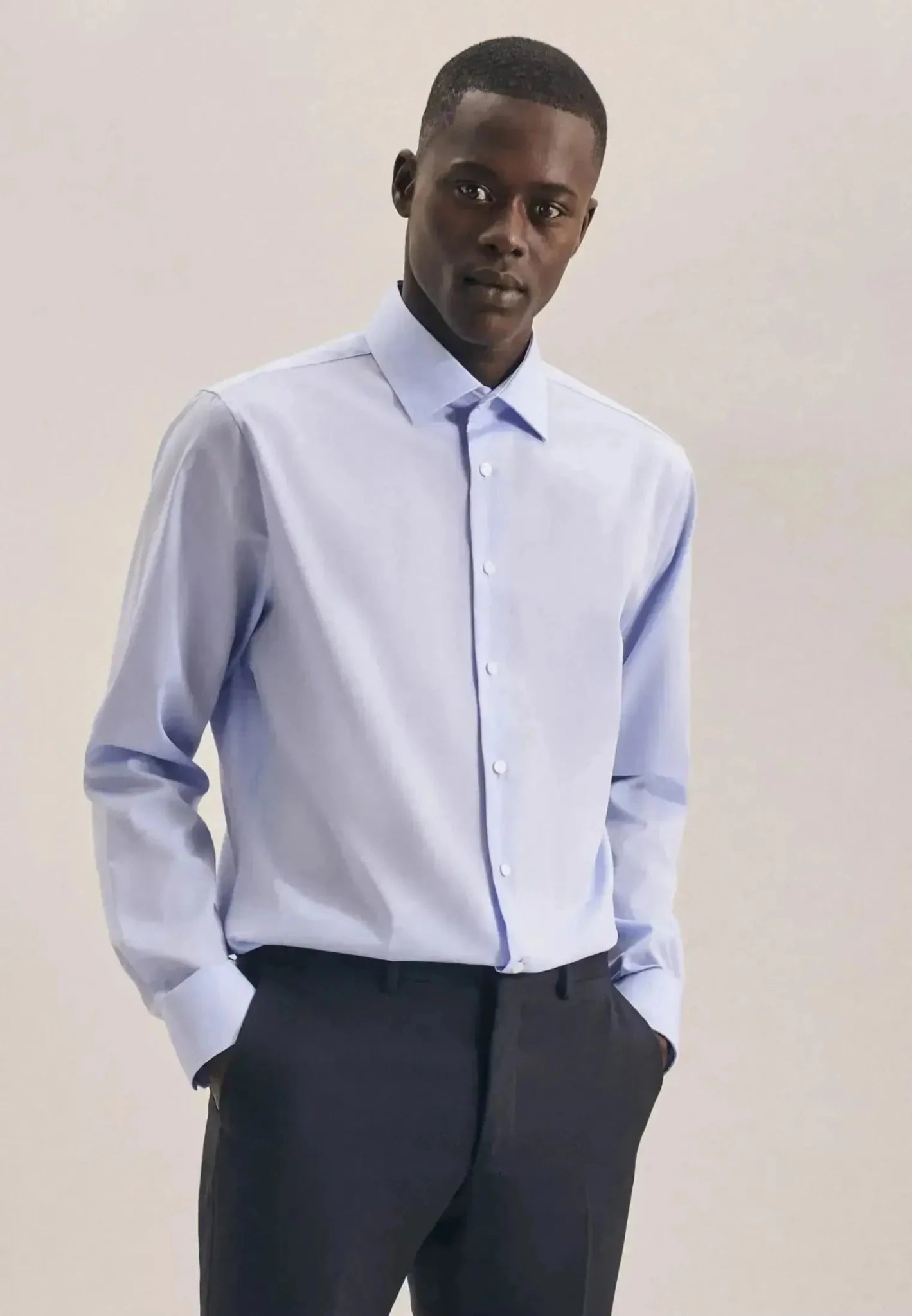 Seidensticker Shaped Fit No Iron Kent Collar Business Shirt Light Blue | Studio DOS