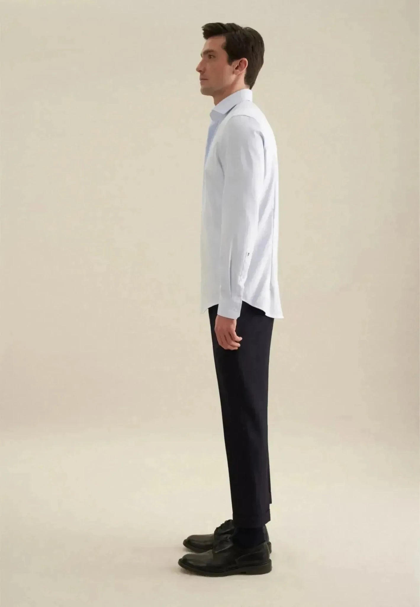 Seidensticker Slim Fit No Iron Spread Kent Structured Business Shirt Light Blue | Studio DOS