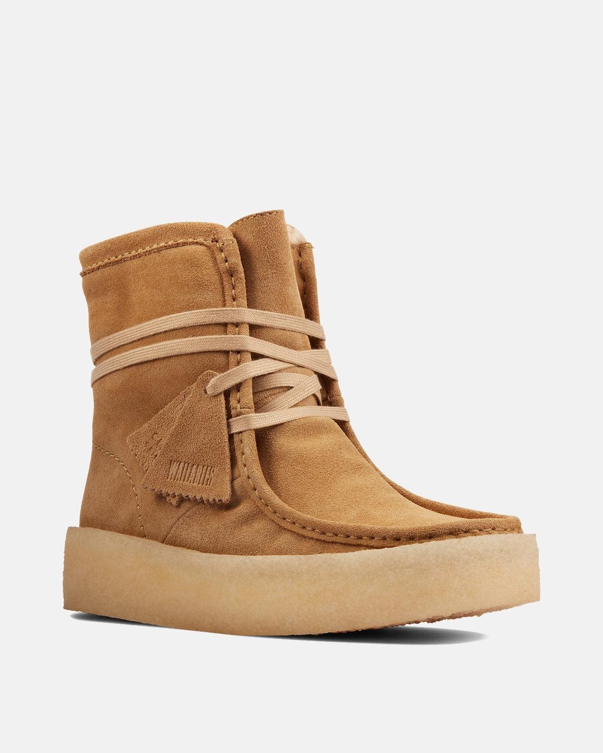 CLARKS ORIGINALS WOMENS WALLABEE CUP HI BOOTS LIGHT TAN SUEDE | Studio DOS