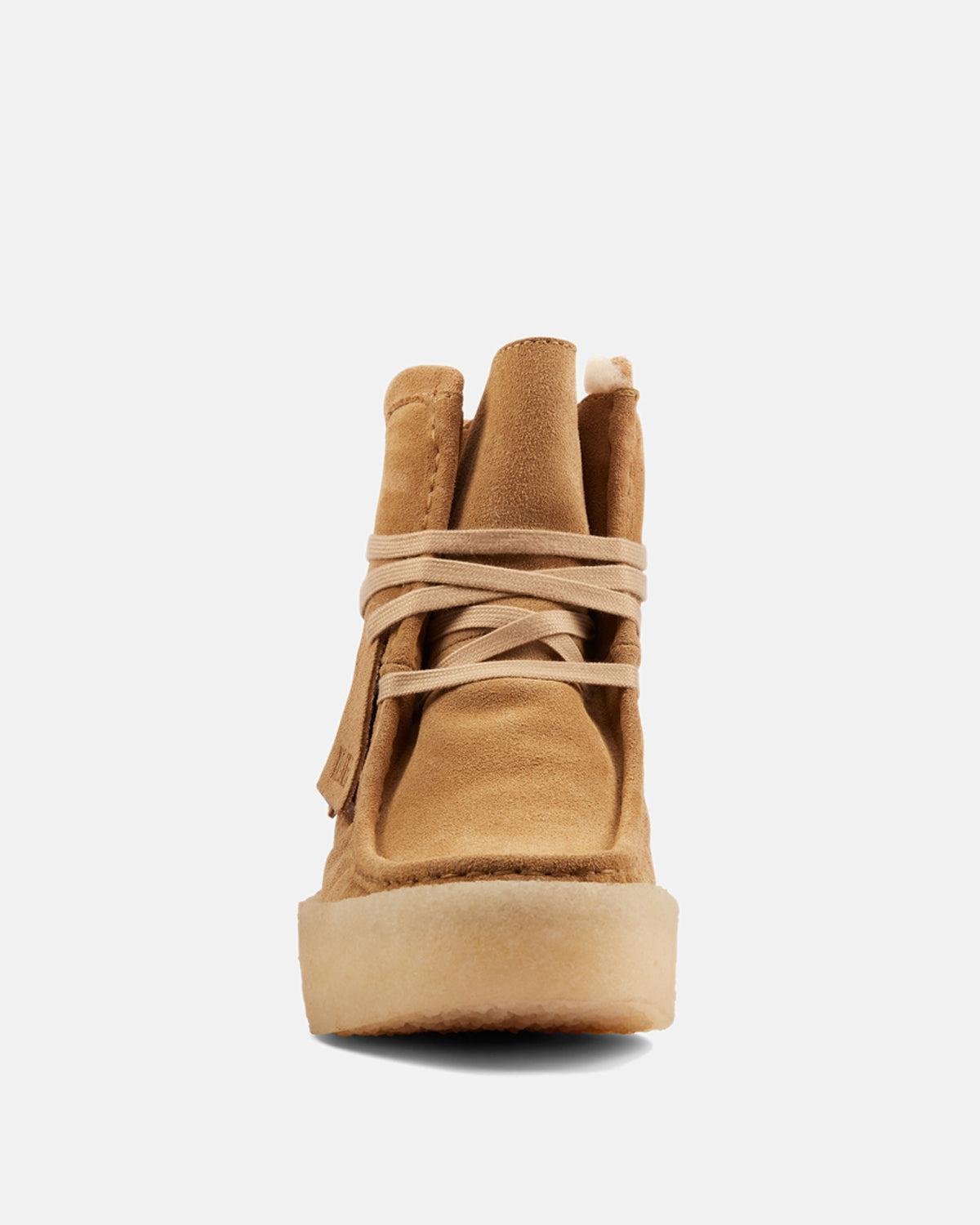 CLARKS ORIGINALS WOMENS WALLABEE CUP HI BOOTS LIGHT TAN SUEDE | Studio DOS