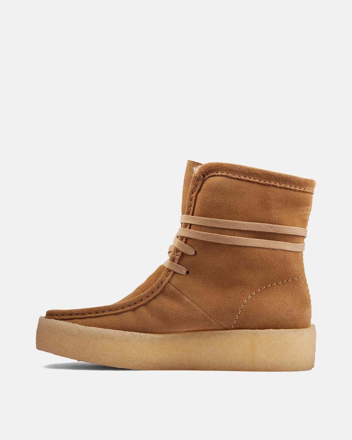 CLARKS ORIGINALS WOMENS WALLABEE CUP HI BOOTS LIGHT TAN SUEDE | Studio DOS