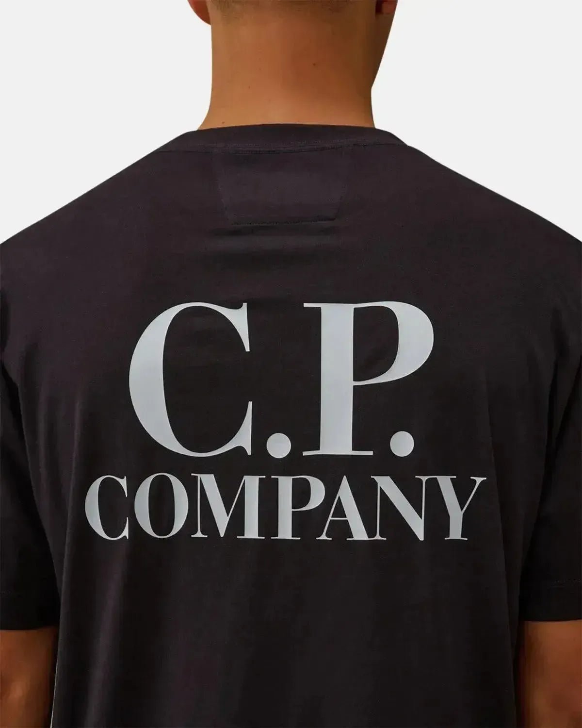 CP COMPANY MENS 30/1 JERSEY BACK LOGO T - SHIRT TOTAL ECLIPSE | Studio DOS