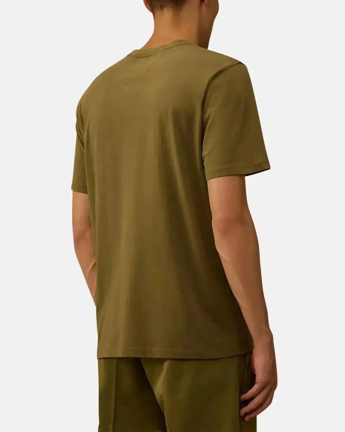 CP COMPANY MENS 30/1 JERSEY VERTICAL LOGO T - SHIRT CAPERS | Studio DOS