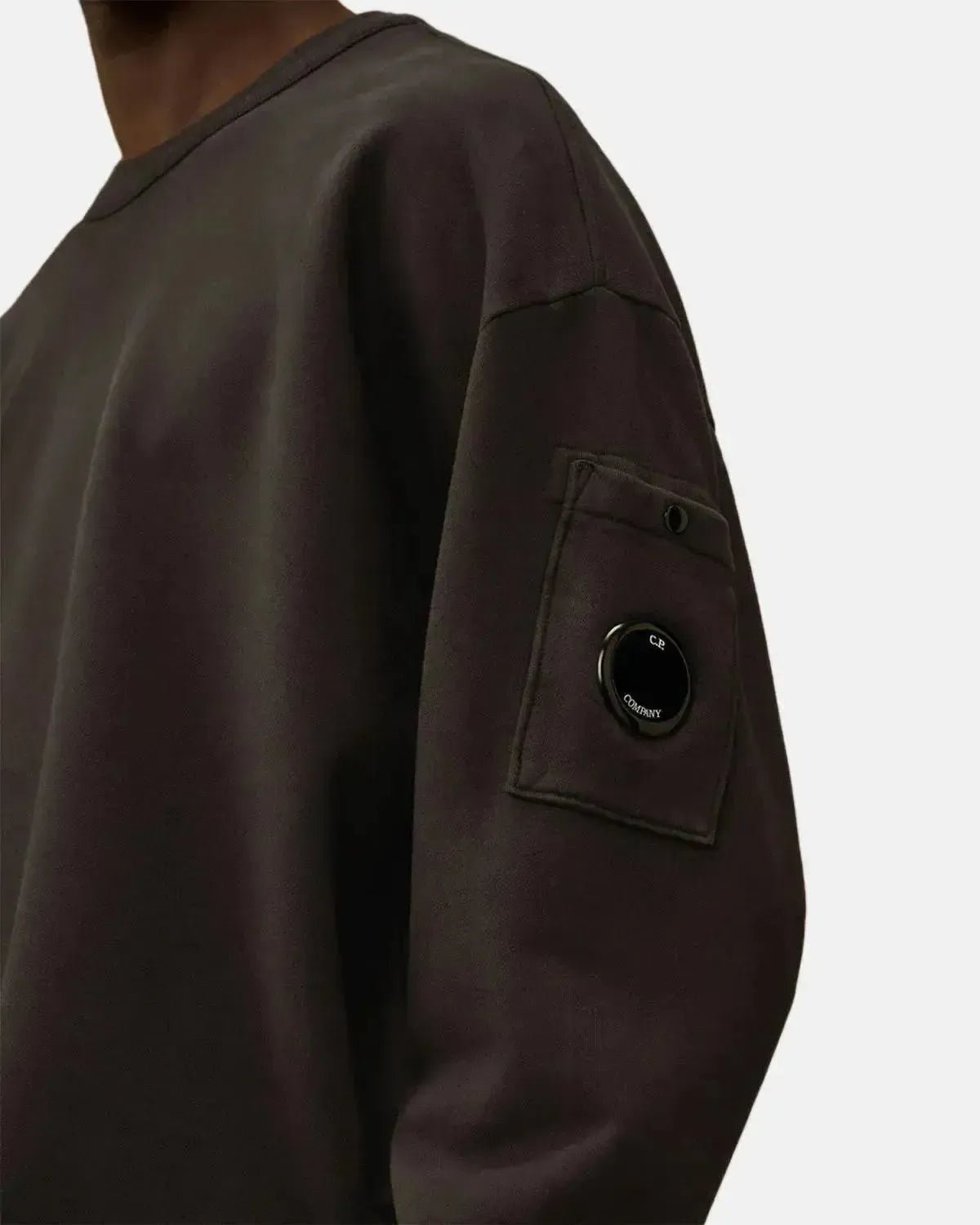 CP COMPANY MENS BRUSHED AND EMERIZED DIAGONAL RAISED FLEECE BOXY SWEAT DARK SHADOW GREY | Studio DOS
