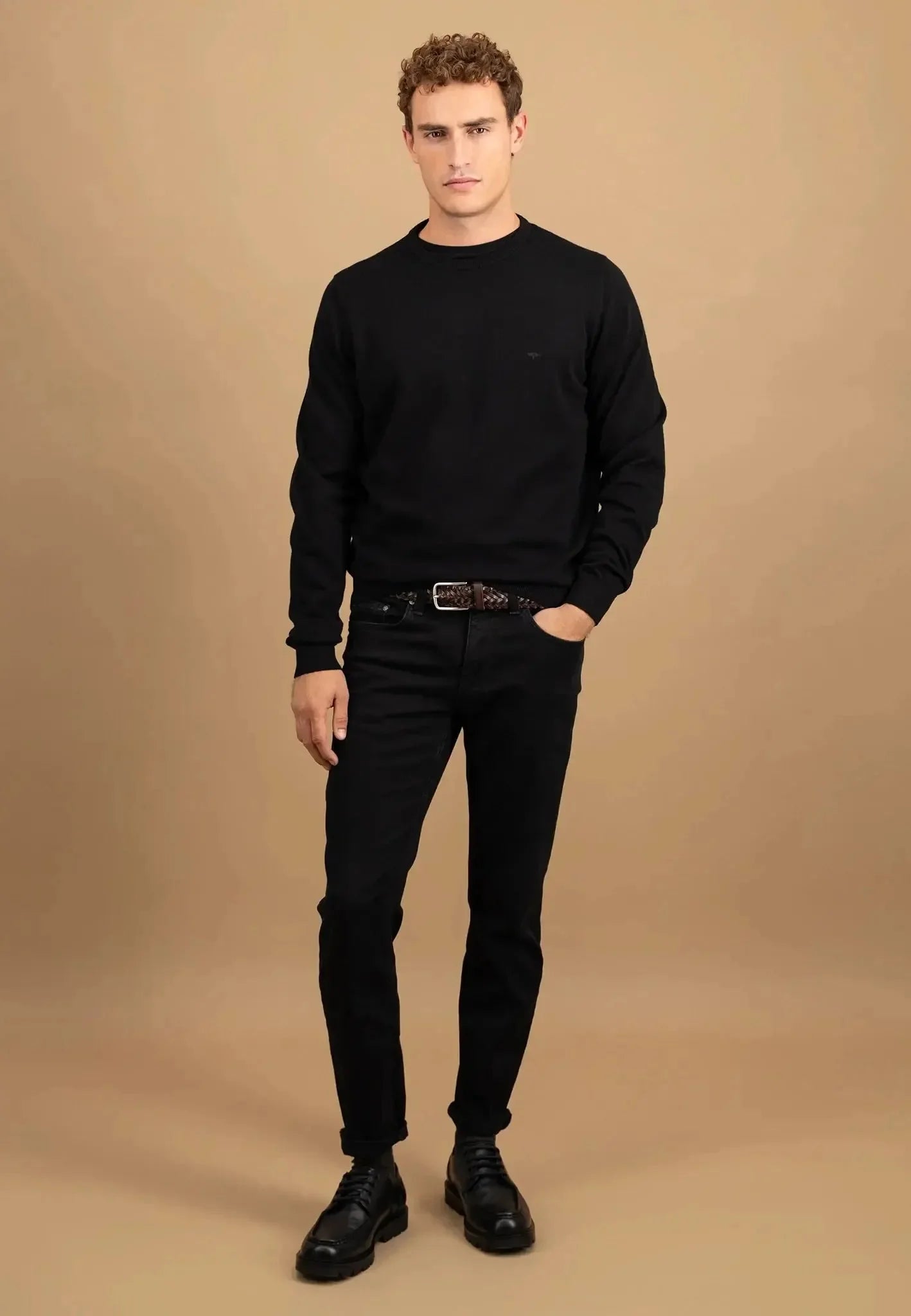 Fynch - Hatton Fine Knit Cotton Crewneck Black | Studio DOS