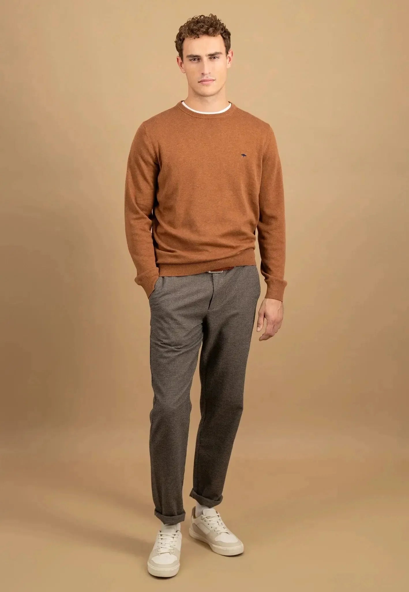 Fynch - Hatton Fine Knit Cotton Crewneck Hazel | Studio DOS
