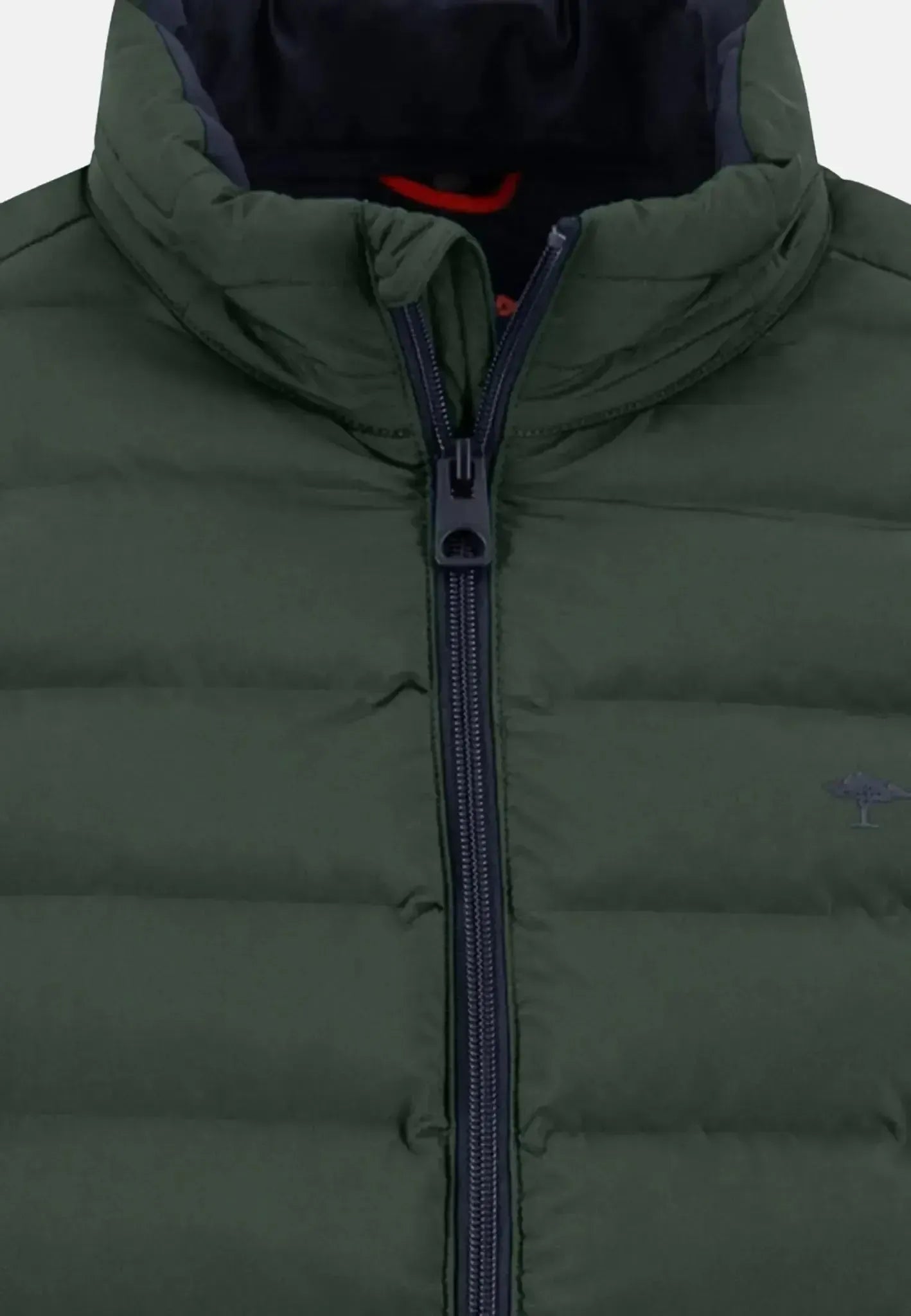 Fynch - Hatton Mens Basic Light Weight Gilet Dark Ivy | Studio DOS
