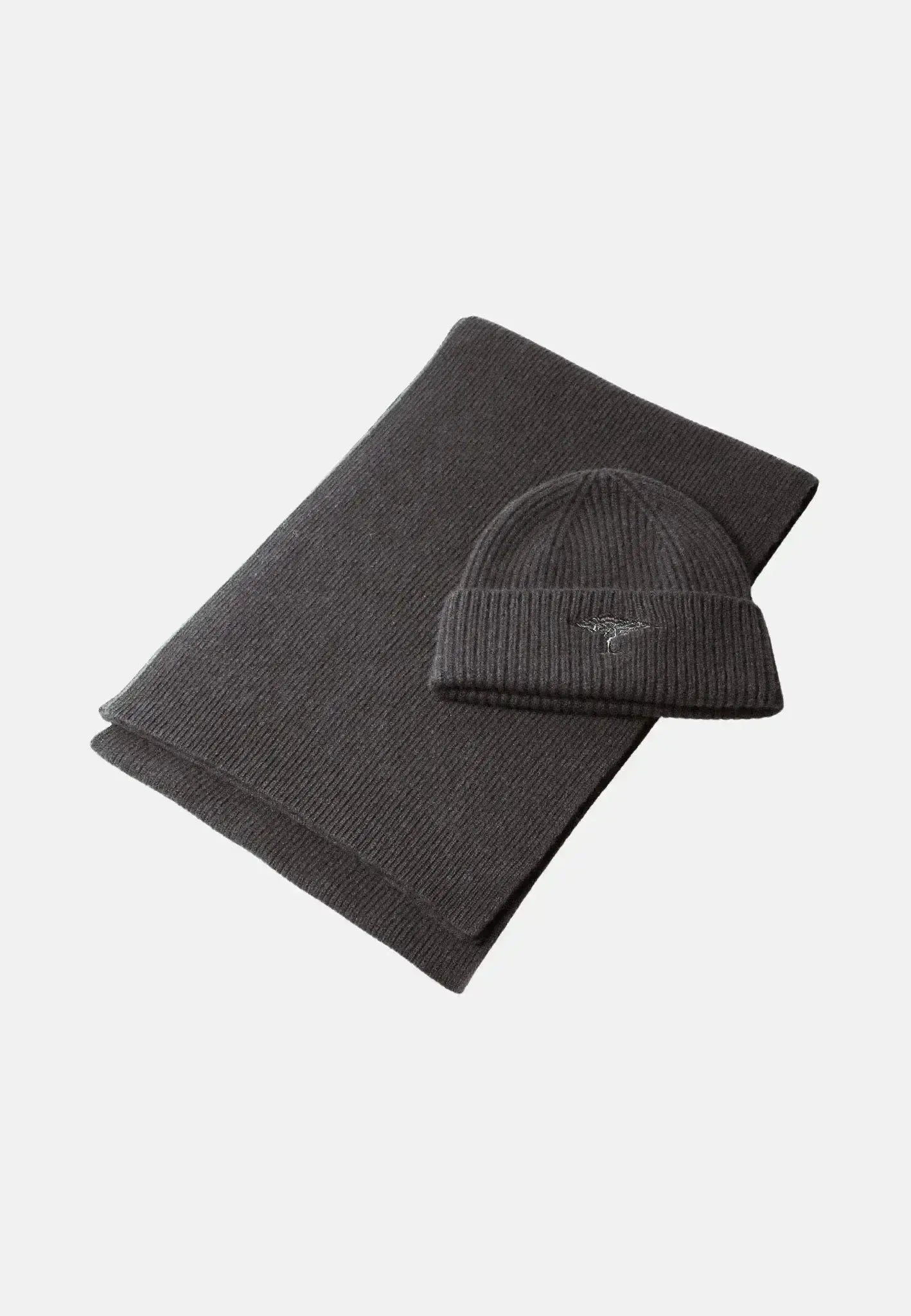 Fynch - Hatton Pure Wool Beanie & Scarf Set Charcoal | Studio DOS