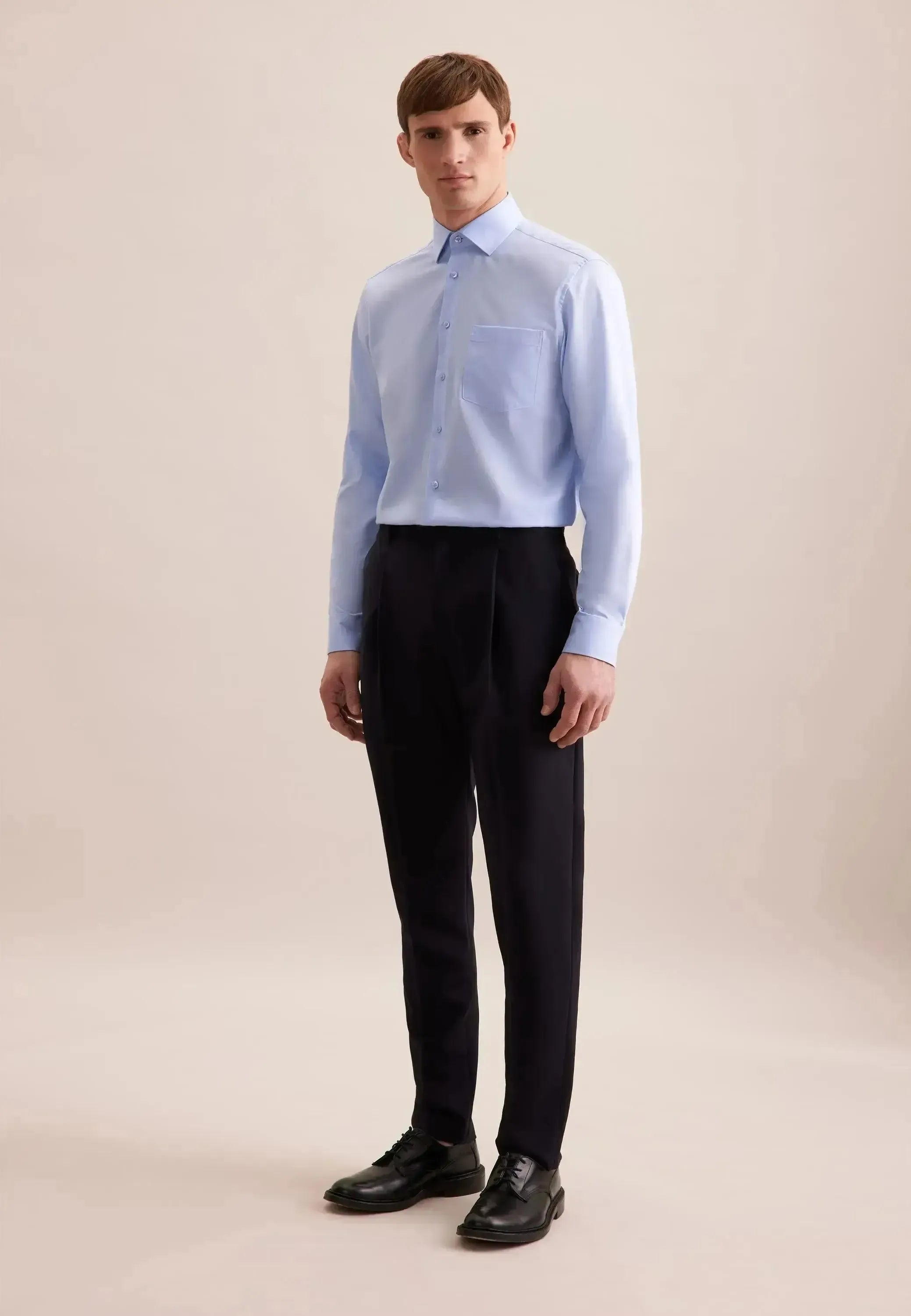 Seidensticker Mens Regular Fit No Iron Business Kent Contrast Patch Business Shirt Light Blue | Studio DOS