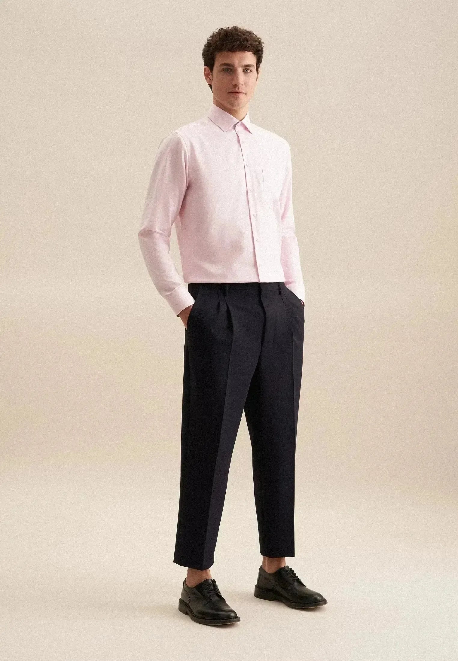 Seidensticker Mens Regular Fit No Iron Business Kent Contrast Patch Business Shirt Pink | Studio DOS