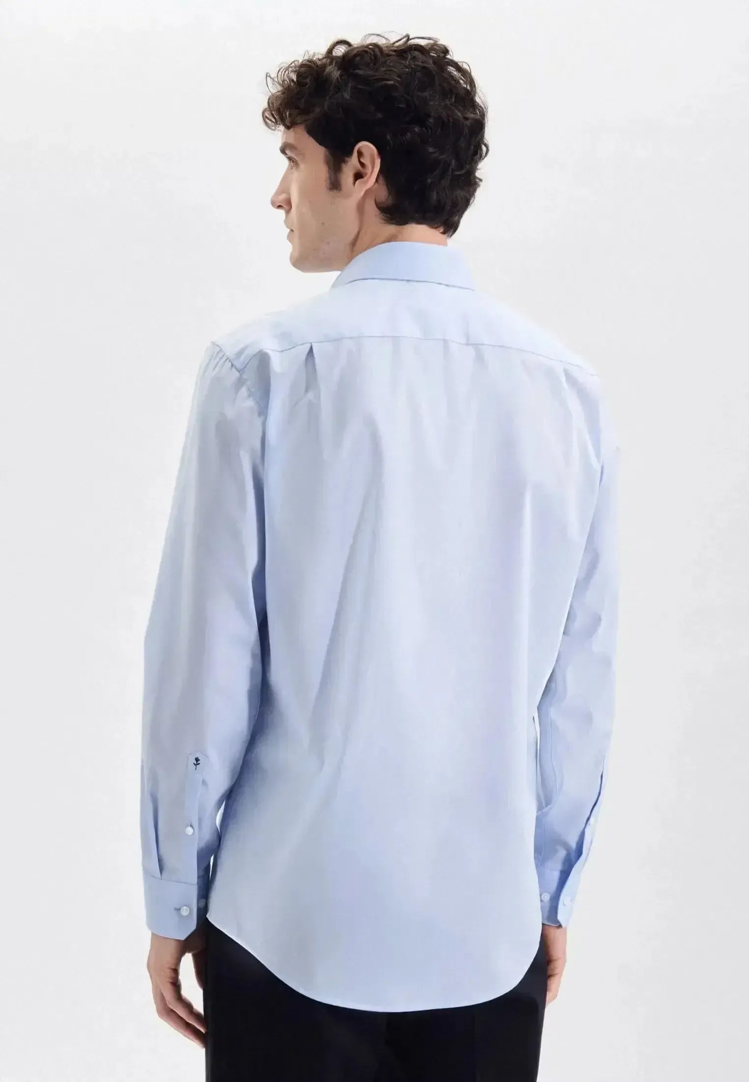 Seidensticker Mens Regular Fit No Iron Kent Collar Business Shirt Light Blue | Studio DOS