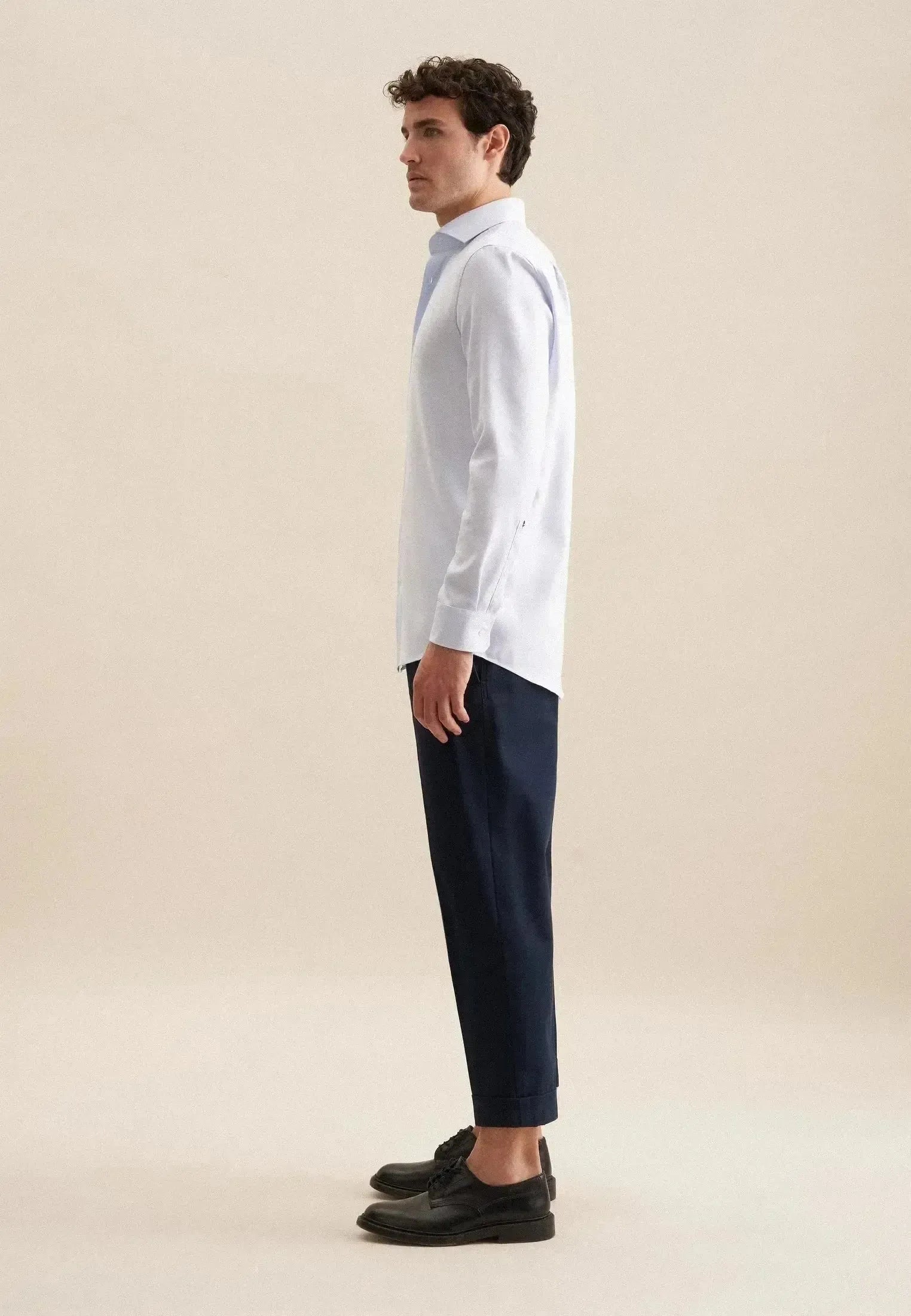 Seidensticker Mens Regular Fit No Iron Spread Kent Structured Business Shirt Light Blue | Studio DOS