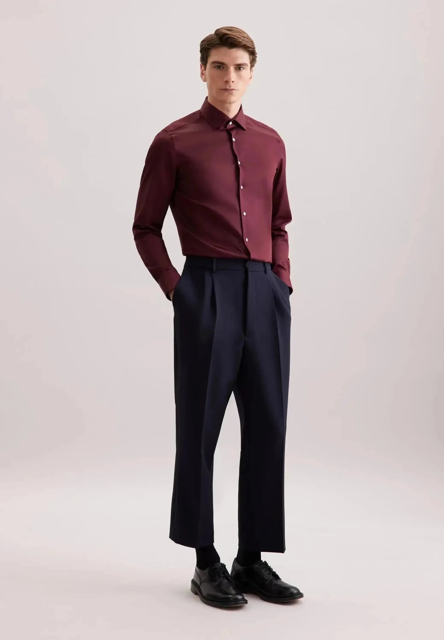 Seidensticker Shaped Fit Easy Iron New Kent Business Shirt Burgundy | Studio DOS