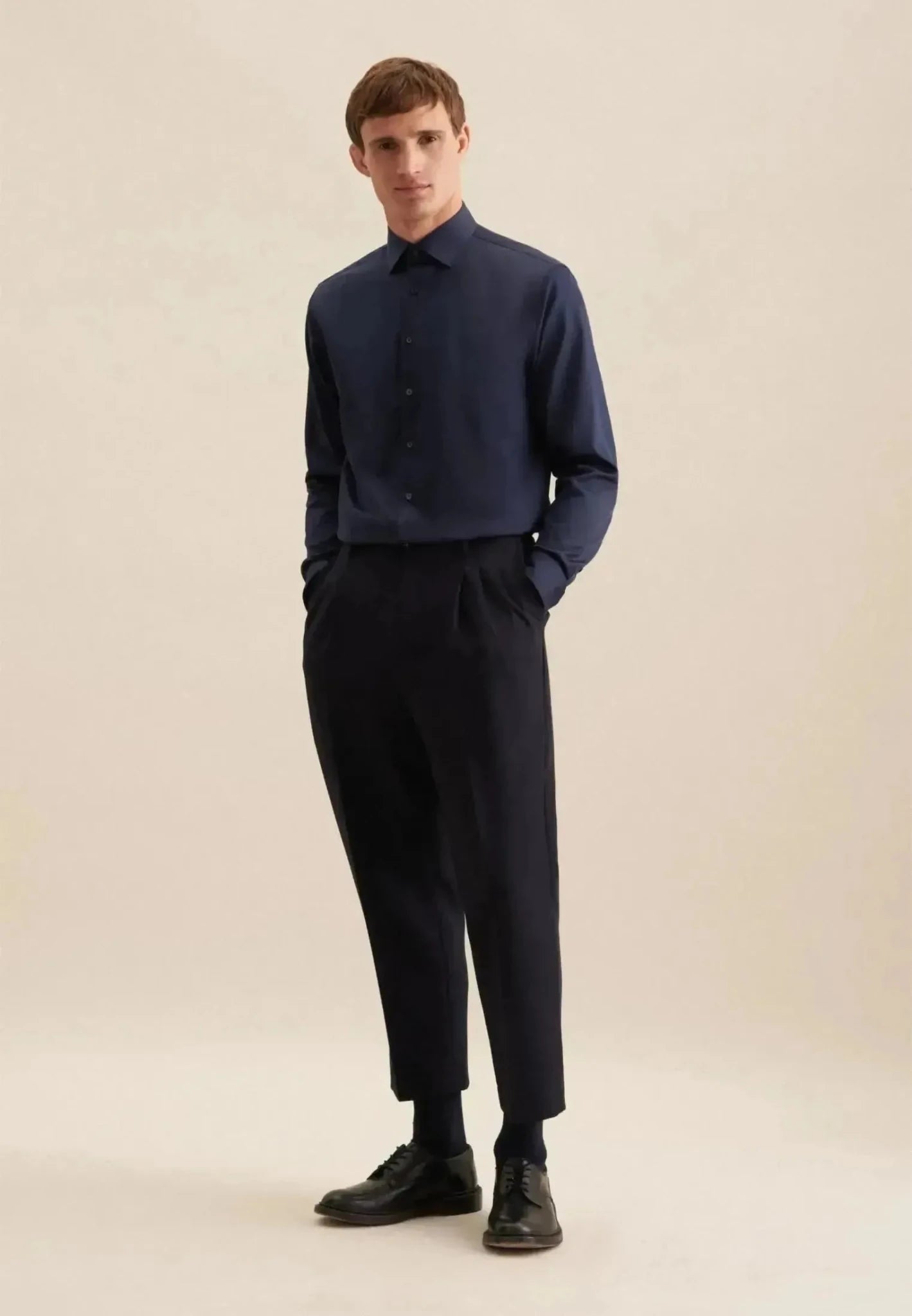 Seidensticker Shaped Fit Easy Iron New Kent Business Shirt Dark Blue | Studio DOS