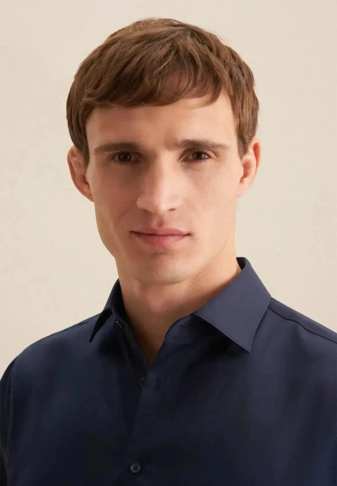 Seidensticker Shaped Fit Easy Iron New Kent Business Shirt Dark Blue | Studio DOS