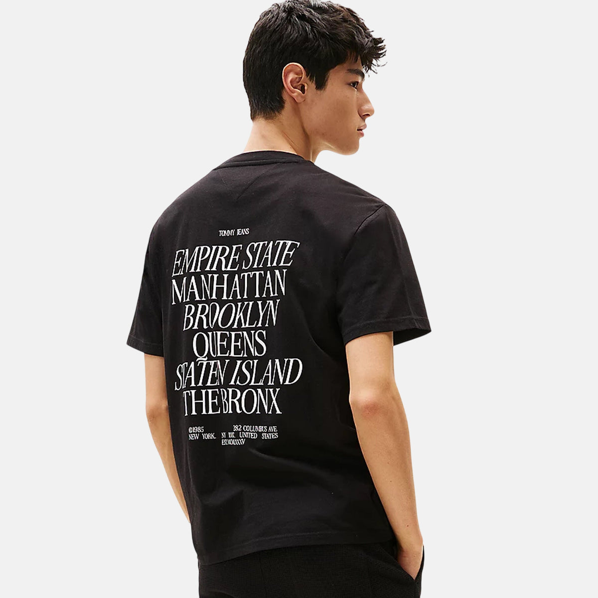 Tommy Jeans Mens Graphic Boroughs T-Shirt Black | Studio DOS
