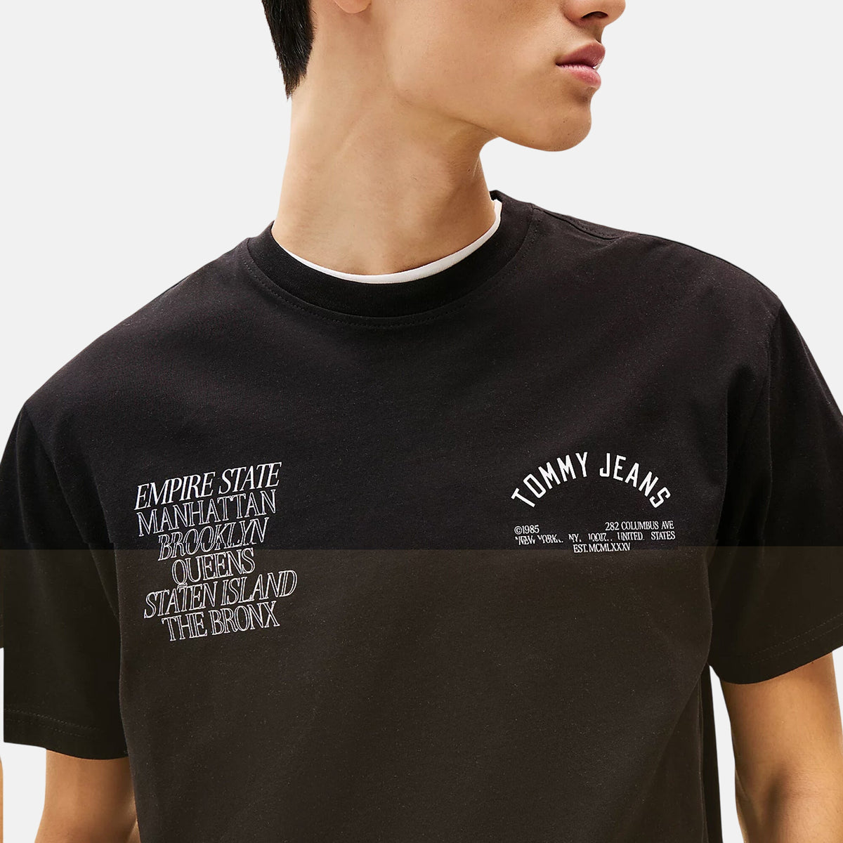 Tommy Jeans Mens Graphic Boroughs T-Shirt Black | Studio DOS